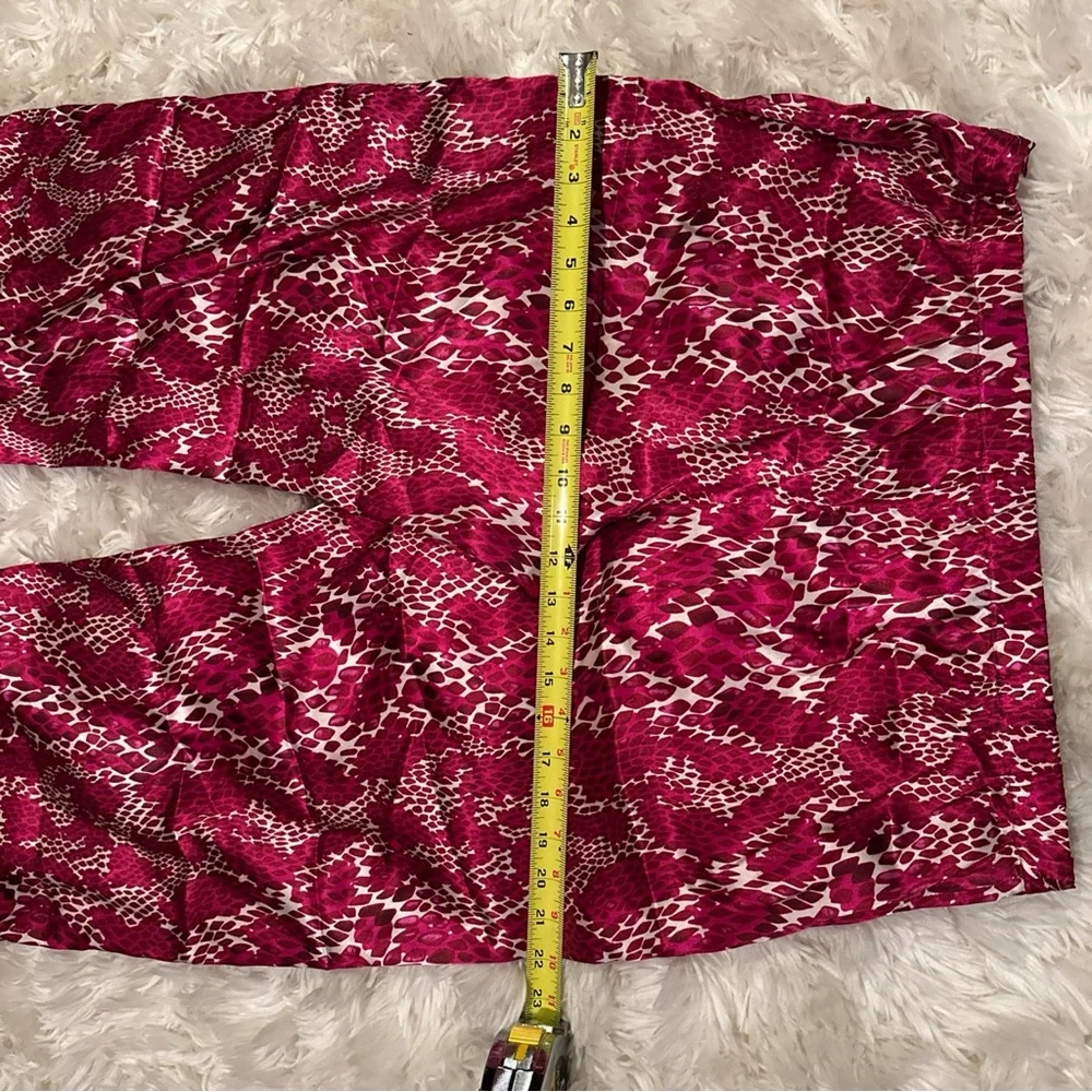 Natori Cruz Satin Snake / Leapord Print Pajama Set Hot Pink Maroon Cream L? - Picture 9 of 14